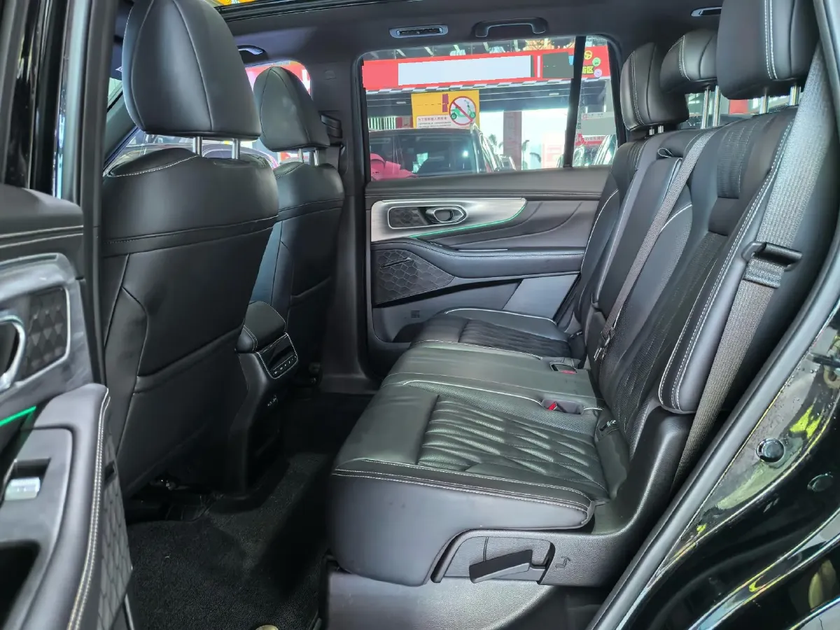 2022 GAC Trumpchi GS8 2.0T 252HP L4 8AT,autocango,china used car exporter,china ev exporter,chinese used car exporter,chinese used ev exporter