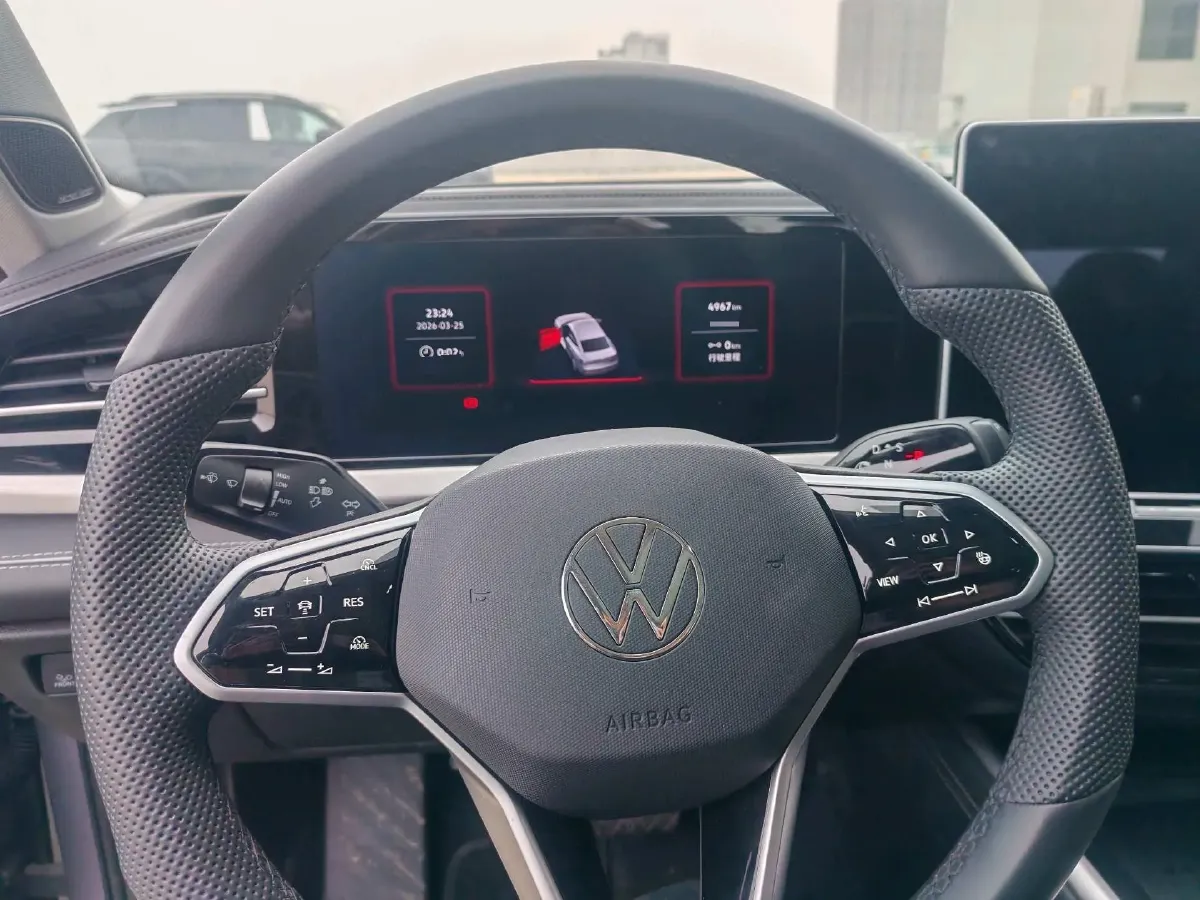 2025 Volkswagen Passat 2.0T 220HP L4 7DCT,autocango,china used car exporter,china ev exporter,chinese used car exporter,chinese used ev exporter