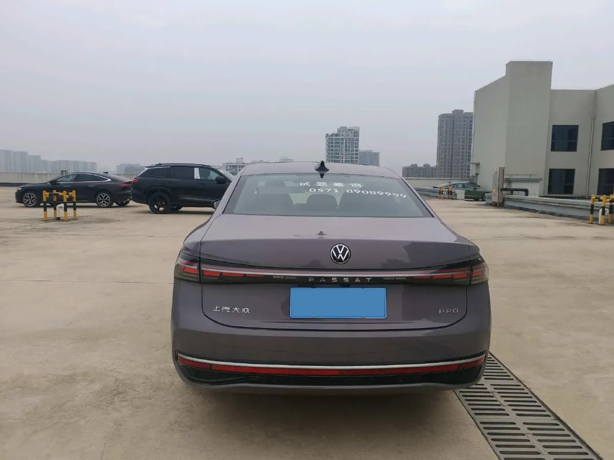 2025 Volkswagen Passat 2.0T 220HP L4 7DCT,autocango,china used car exporter,china ev exporter,chinese used car exporter,chinese used ev exporter