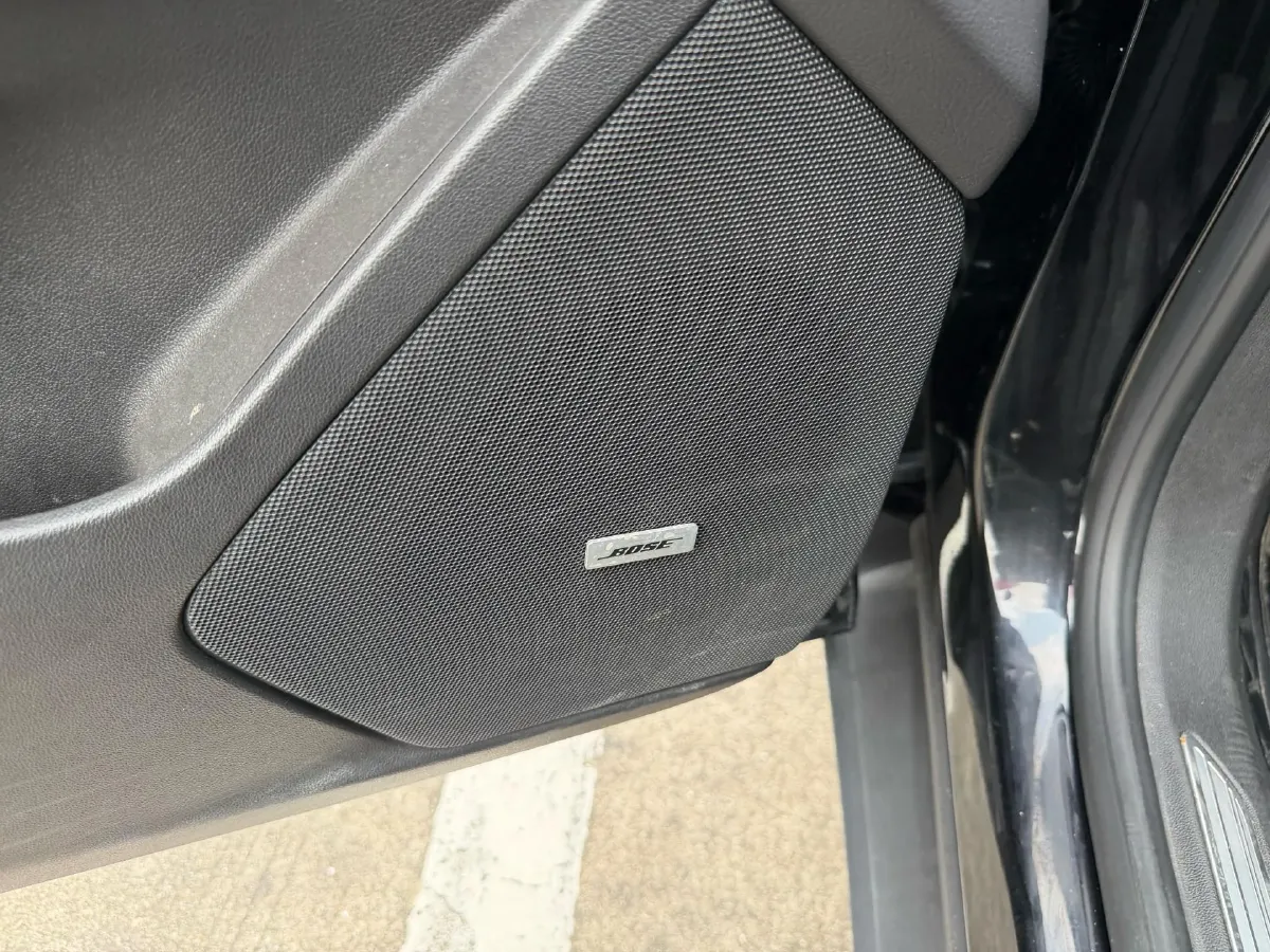 2022 Cadillac XT5 2.0T 237HP L4 9AT,autocango,china used car exporter,china ev exporter,chinese used car exporter,chinese used ev exporter