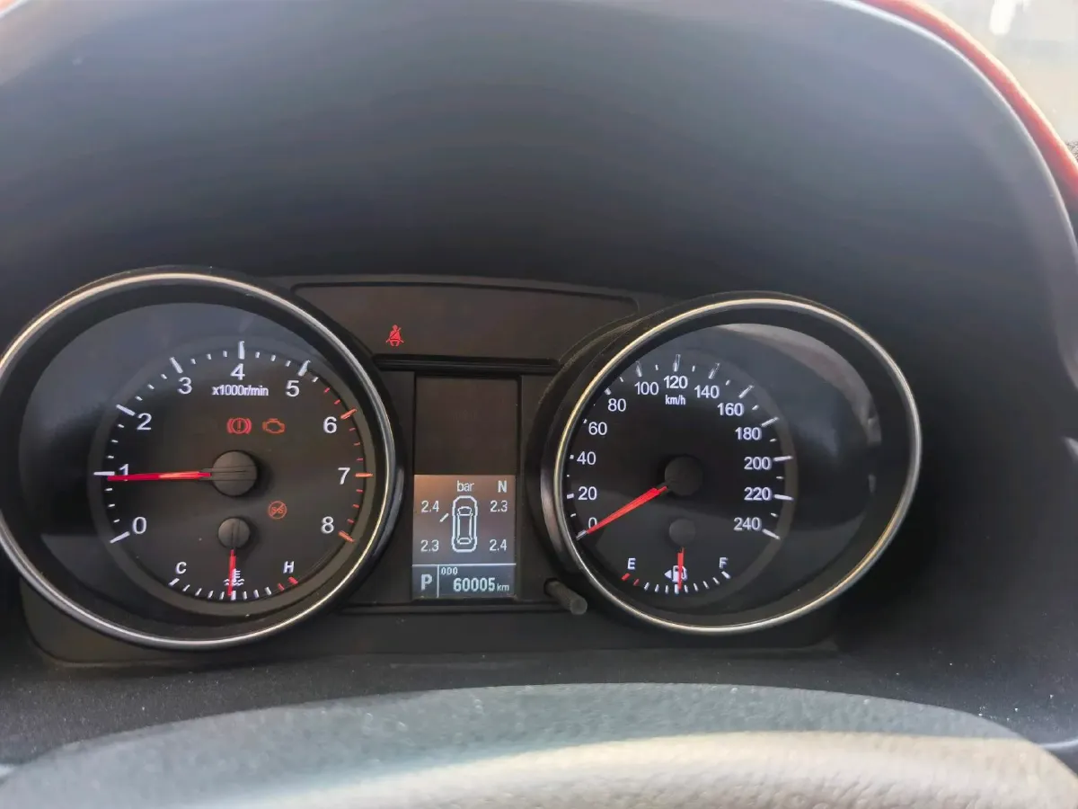 2019 Haval M6 1.5T 150HP L4 7DCT,autocango,china used car exporter,china ev exporter,chinese used car exporter,chinese used ev exporter