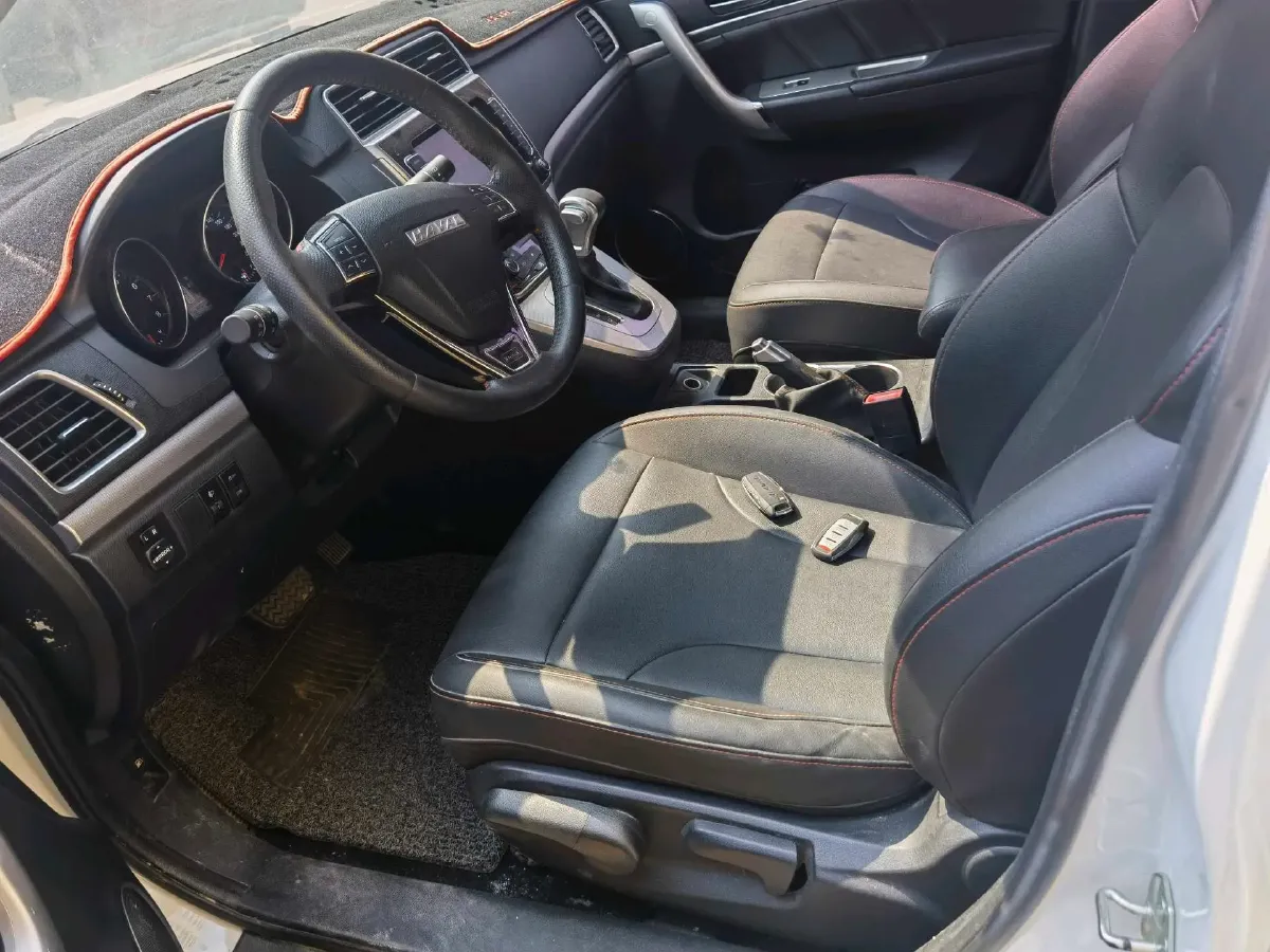 2019 Haval M6 1.5T 150HP L4 7DCT,autocango,china used car exporter,china ev exporter,chinese used car exporter,chinese used ev exporter