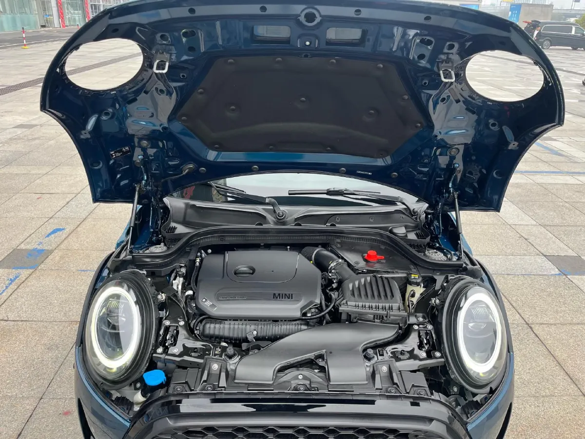 2022 MINI MINI 2.0T 192HP L4 7DCT,autocango,china used car exporter,china ev exporter,chinese used car exporter,chinese used ev exporter