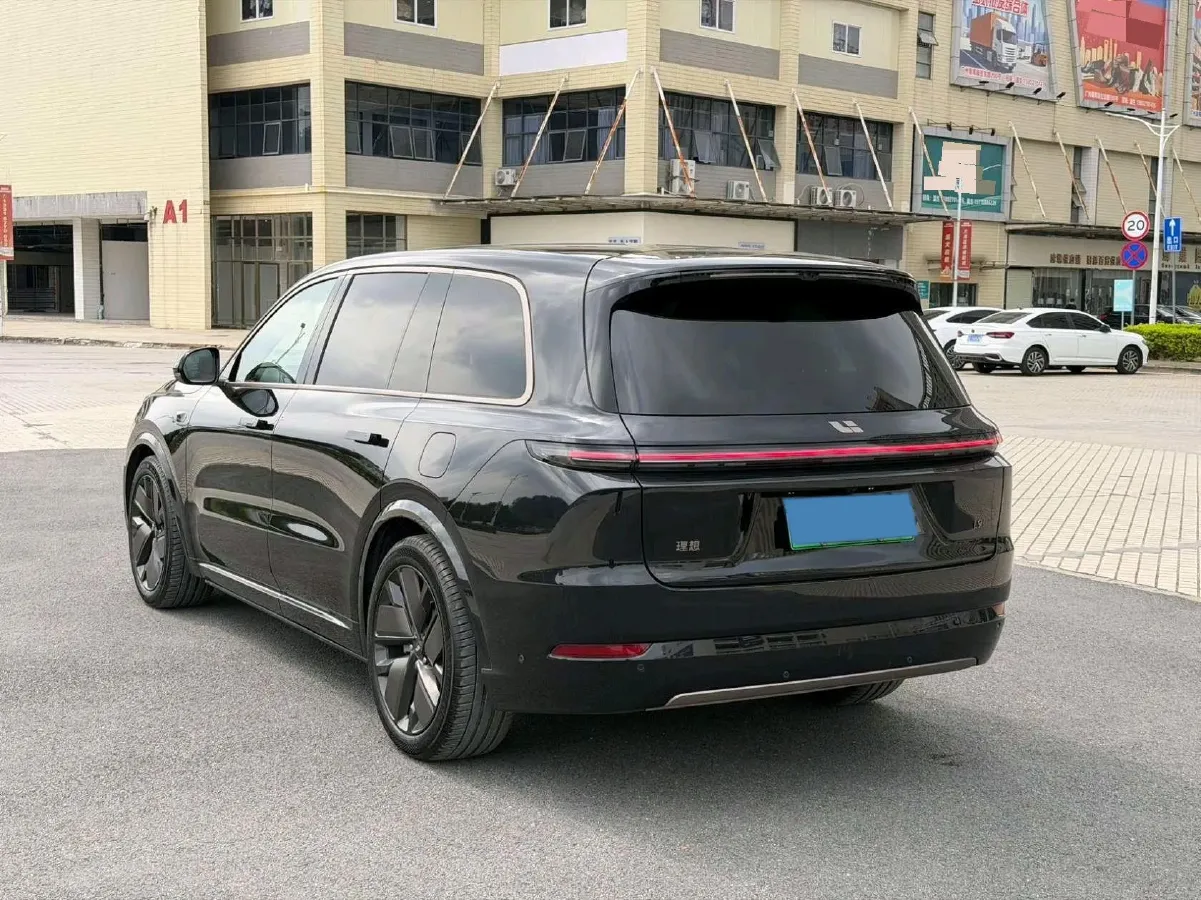 2025 Li L9 Range Extended 154HP REEV,autocango,china used car exporter,china ev exporter,chinese used car exporter,chinese used ev exporter