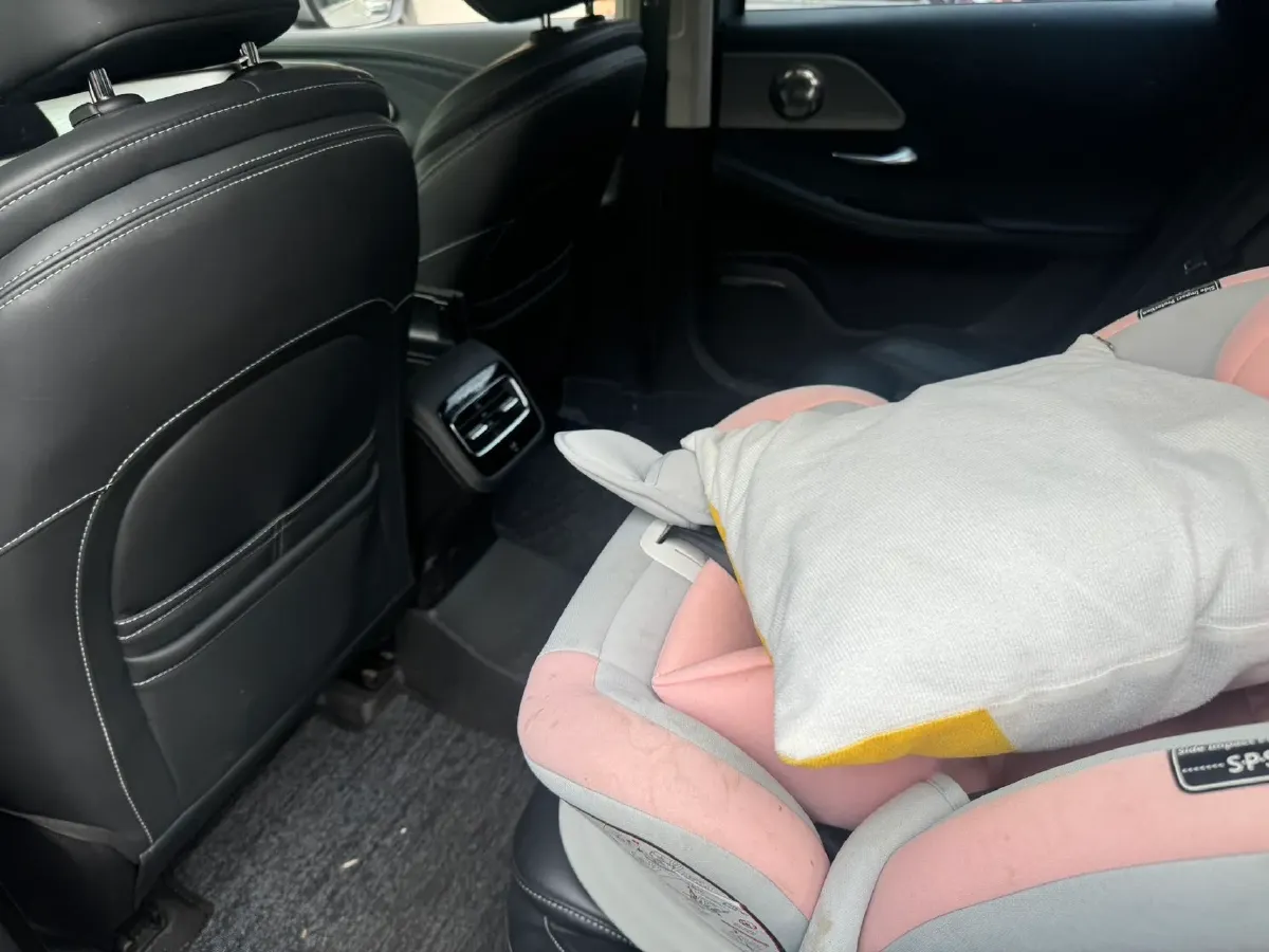 2022 Chery Arrizo 8 1.6T 197HP L4 7DCT,autocango,china used car exporter,china ev exporter,chinese used car exporter,chinese used ev exporter