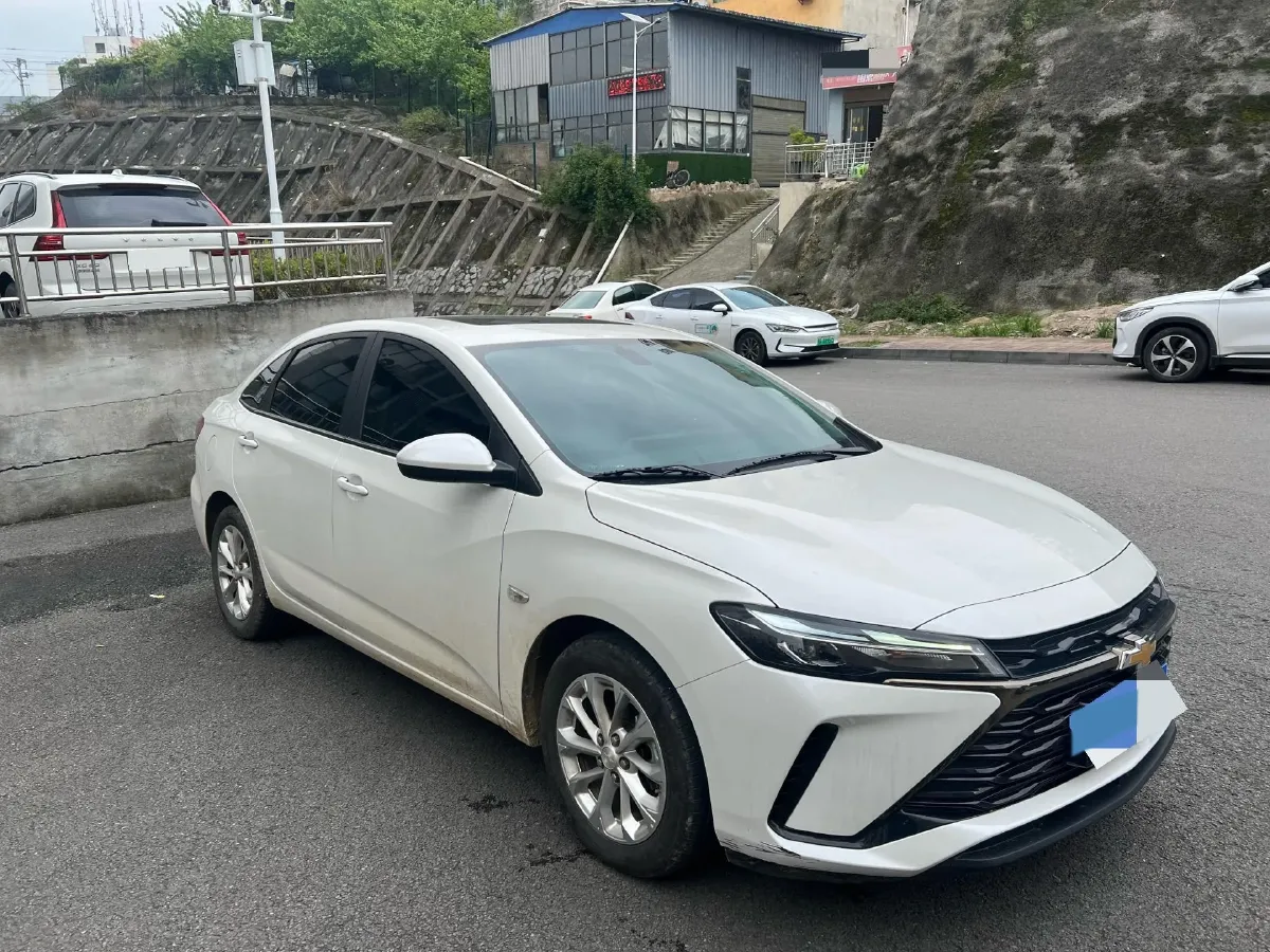 2024 Chevrolet Monza 1.5L 113HP L4 6DCT,autocango,china used car exporter,china ev exporter,chinese used car exporter,chinese used ev exporter