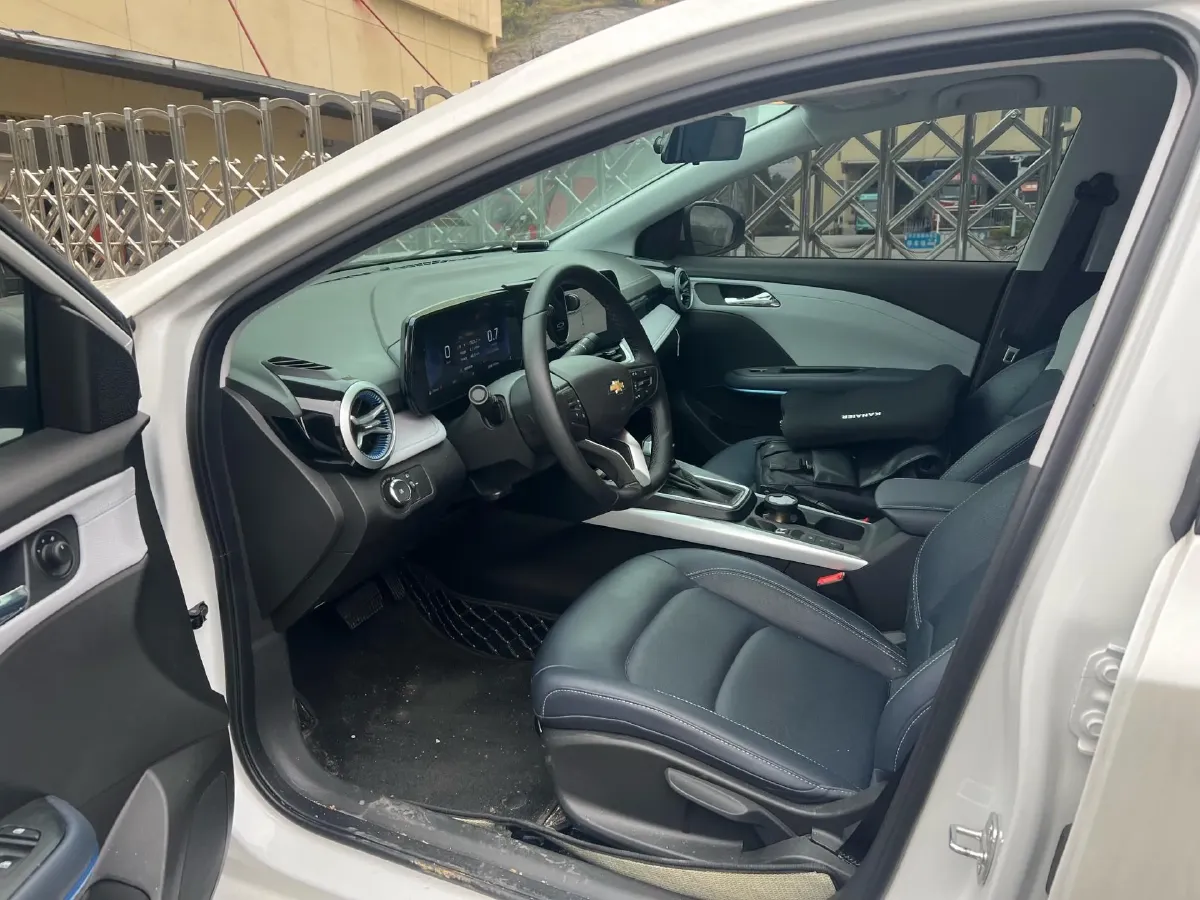 2024 Chevrolet Monza 1.5L 113HP L4 6DCT,autocango,china used car exporter,china ev exporter,chinese used car exporter,chinese used ev exporter