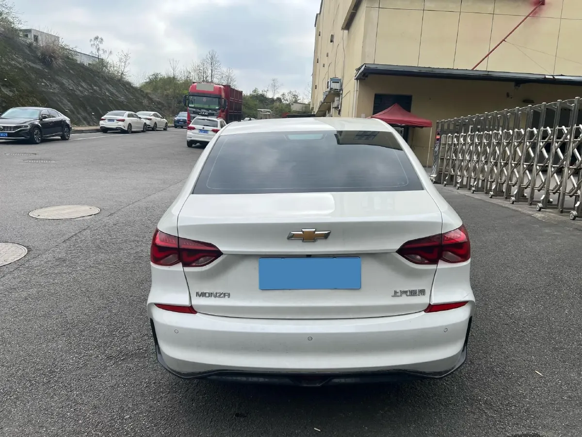 2024 Chevrolet Monza 1.5L 113HP L4 6DCT,autocango,china used car exporter,china ev exporter,chinese used car exporter,chinese used ev exporter
