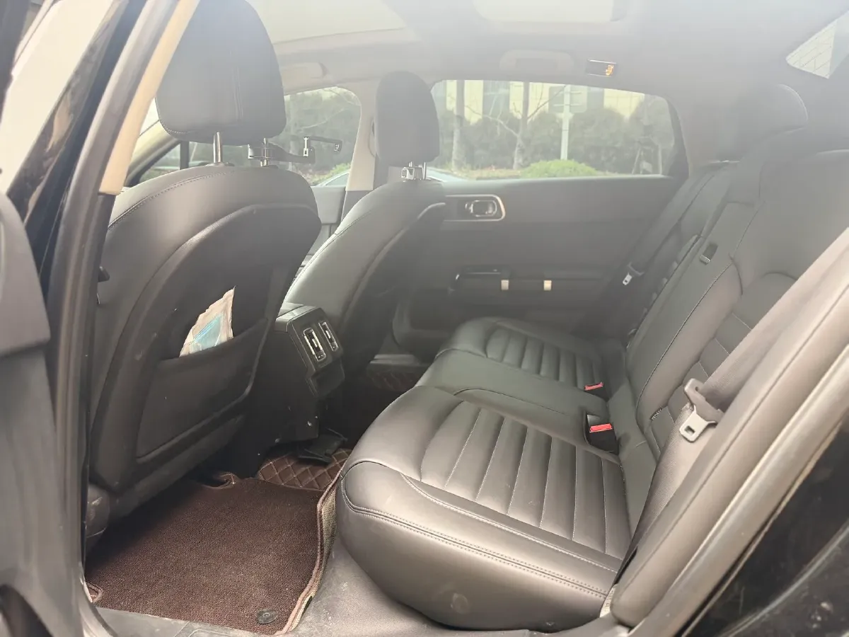 2021 Citroen C6 1.8T 211HP L4 8AT,autocango,china used car exporter,china ev exporter,chinese used car exporter,chinese used ev exporter