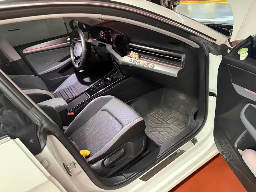 2022 Volkswagen Lavida 1.4T 150HP L4 7DCT,autocango,china used car exporter,china ev exporter,chinese used car exporter,chinese used ev exporter