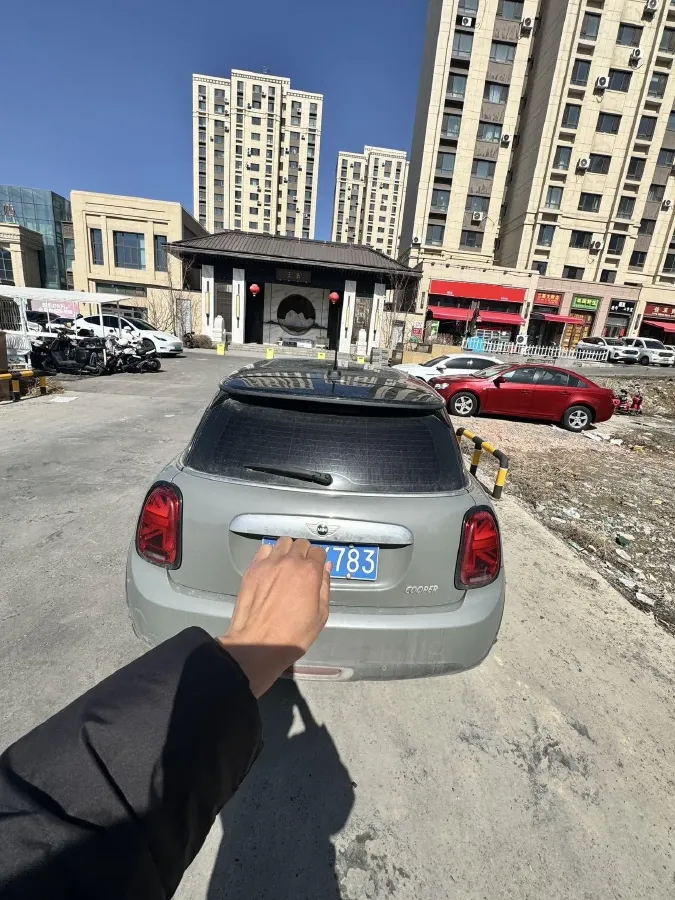 2016 MINI MINI 1.5T 136HP L3 6AT,autocango,china used car exporter,china ev exporter,chinese used car exporter,chinese used ev exporter