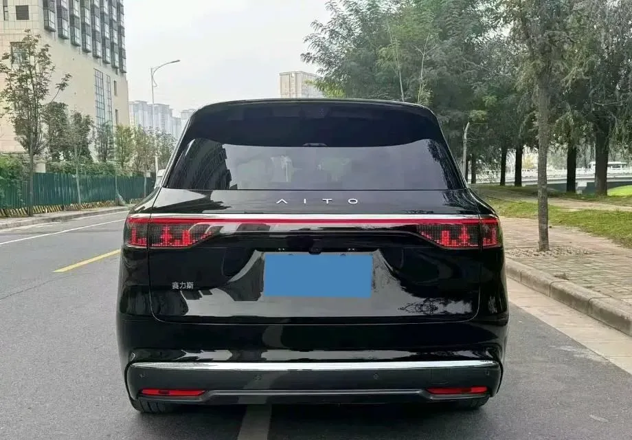 2025 AITO AITO M8 REEV 160HP REEV 53.4KWH,autocango,china used car exporter,china ev exporter,chinese used car exporter,chinese used ev exporter