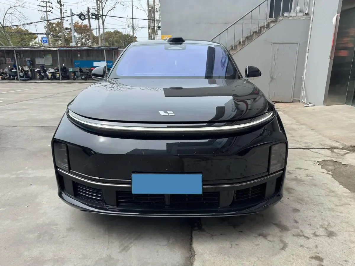 2023 Li L7 Range Extended 154HP REEV 40.9KWH,autocango,china used car exporter,china ev exporter,chinese used car exporter,chinese used ev exporter
