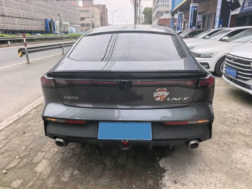 2023 ChangAn UNI-V 1.5T 188HP L4 7DCT,autocango,china used car exporter,china ev exporter,chinese used car exporter,chinese used ev exporter