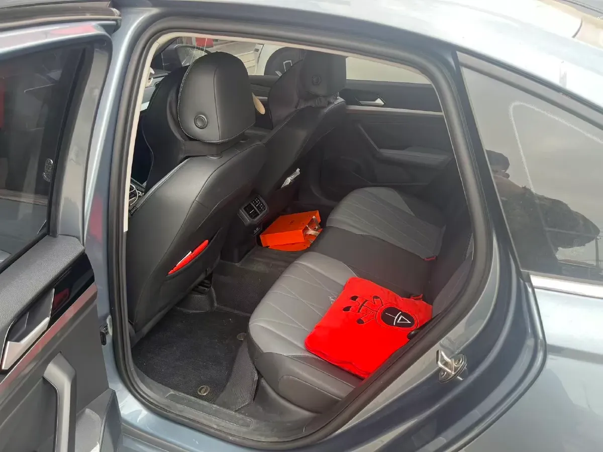 2023 Volkswagen Lavida 1.5L 113HP L4 6AT,autocango,china used car exporter,china ev exporter,chinese used car exporter,chinese used ev exporter