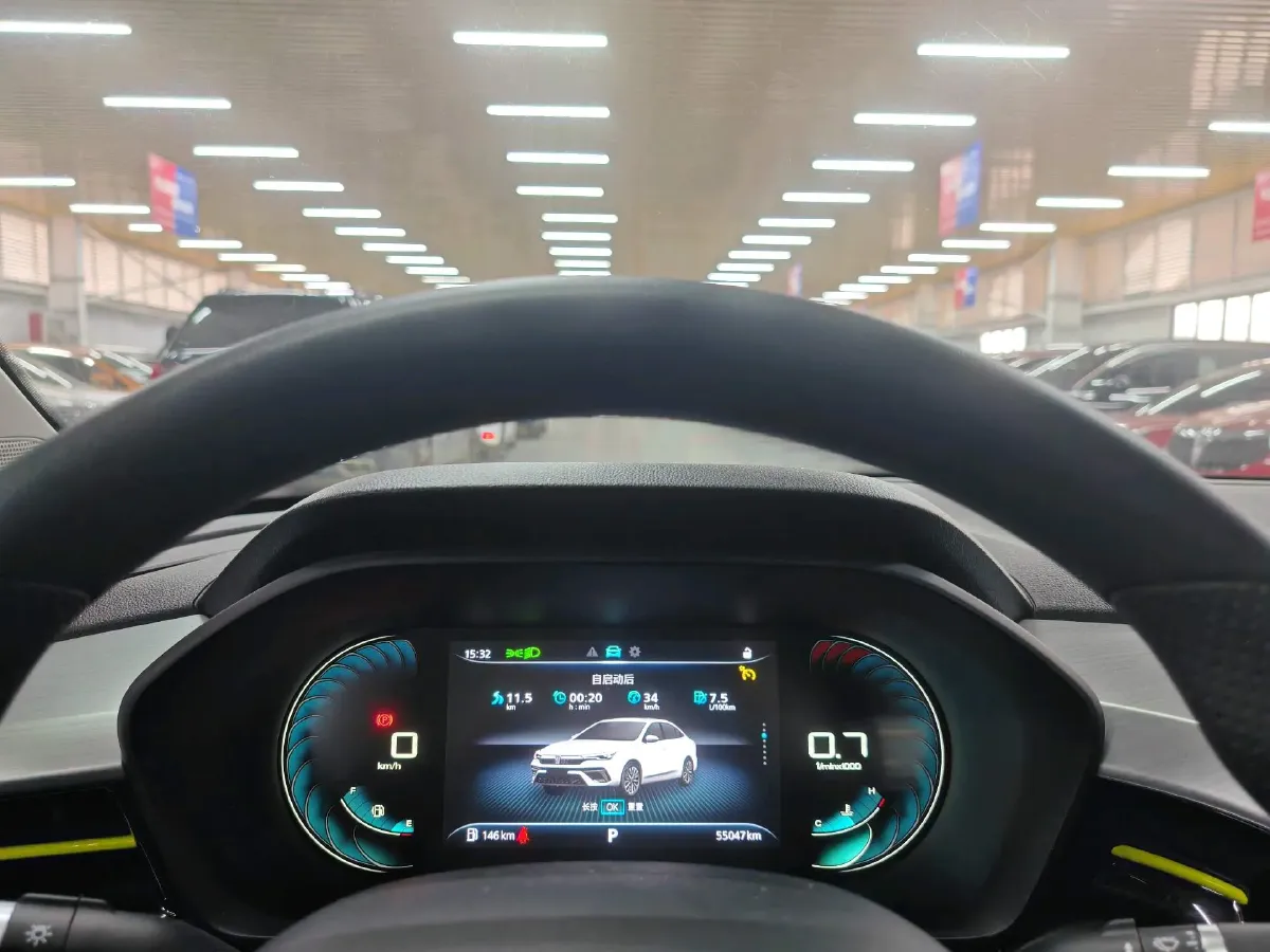 2021 Roewe i5 1.5L 120HP L4 CVT,autocango,china used car exporter,china ev exporter,chinese used car exporter,chinese used ev exporter