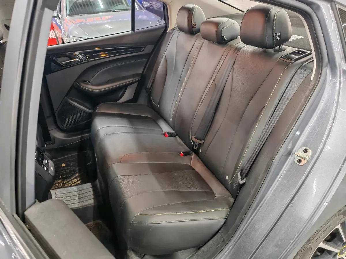 2021 Roewe i5 1.5L 120HP L4 CVT,autocango,china used car exporter,china ev exporter,chinese used car exporter,chinese used ev exporter