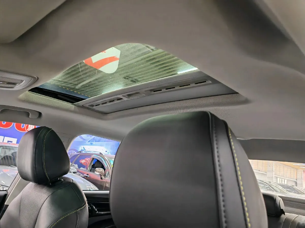 2021 Roewe i5 1.5L 120HP L4 CVT,autocango,china used car exporter,china ev exporter,chinese used car exporter,chinese used ev exporter