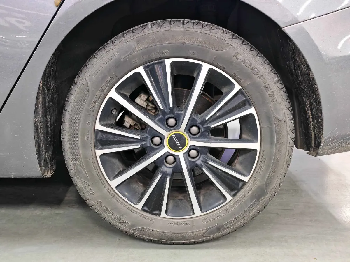 2021 Roewe i5 1.5L 120HP L4 CVT,autocango,china used car exporter,china ev exporter,chinese used car exporter,chinese used ev exporter