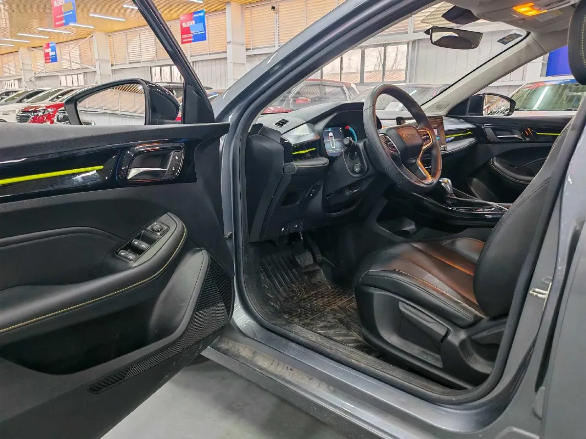 2021 Roewe i5 1.5L 120HP L4 CVT,autocango,china used car exporter,china ev exporter,chinese used car exporter,chinese used ev exporter