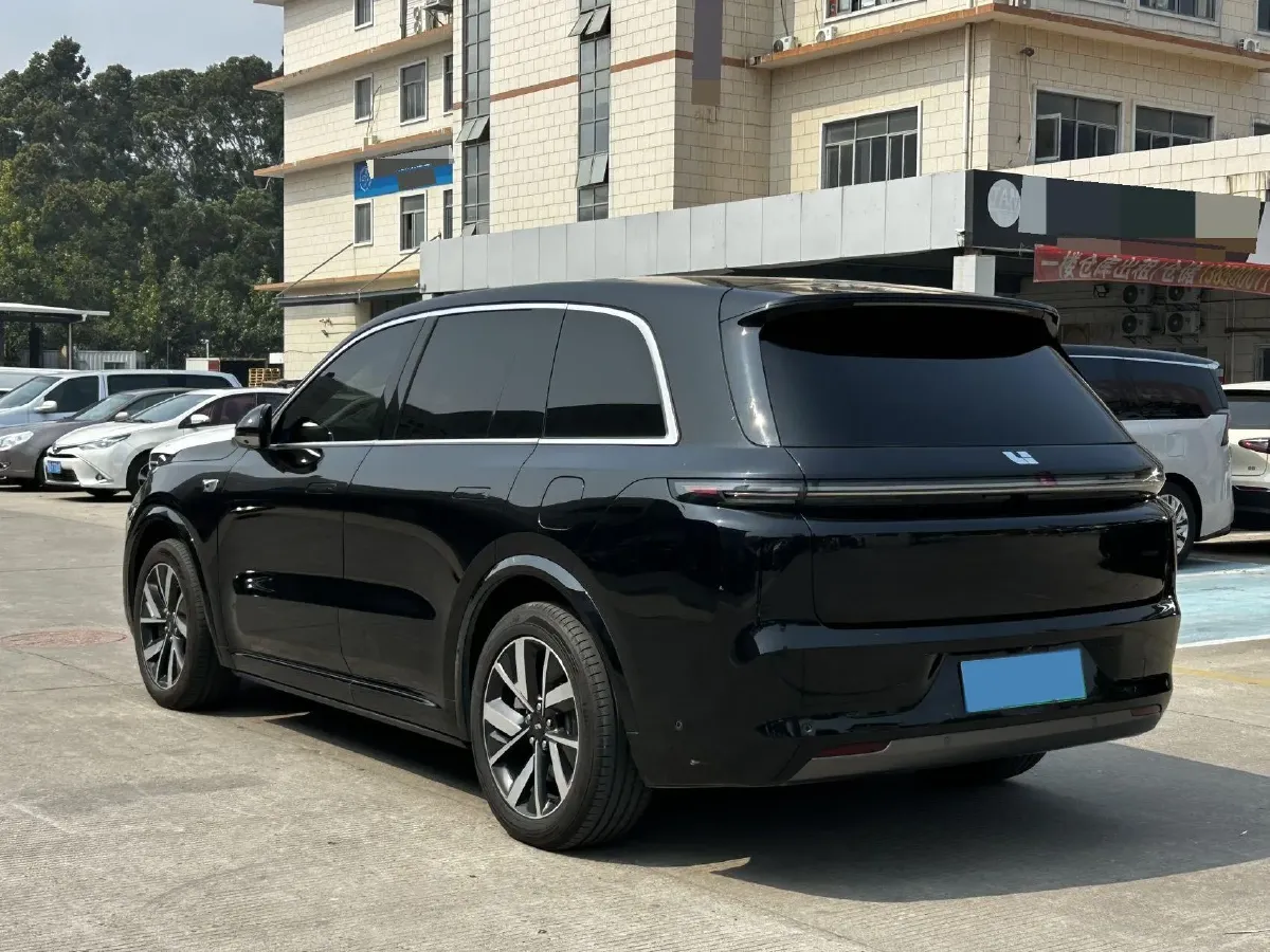 2023 Li L8 Range Extended 154HP REEV 40.9KWH,autocango,china used car exporter,china ev exporter,chinese used car exporter,chinese used ev exporter