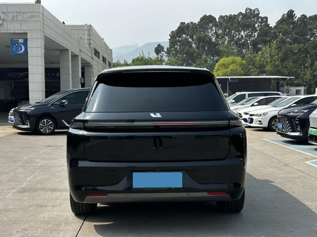 2023 Li L8 Range Extended 154HP REEV 40.9KWH,autocango,china used car exporter,china ev exporter,chinese used car exporter,chinese used ev exporter