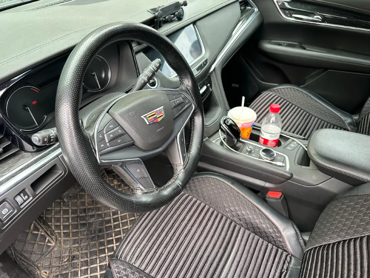 2020 Cadillac XT5 2.0T 241HP L4 9AT,autocango,china used car exporter,china ev exporter,chinese used car exporter,chinese used ev exporter