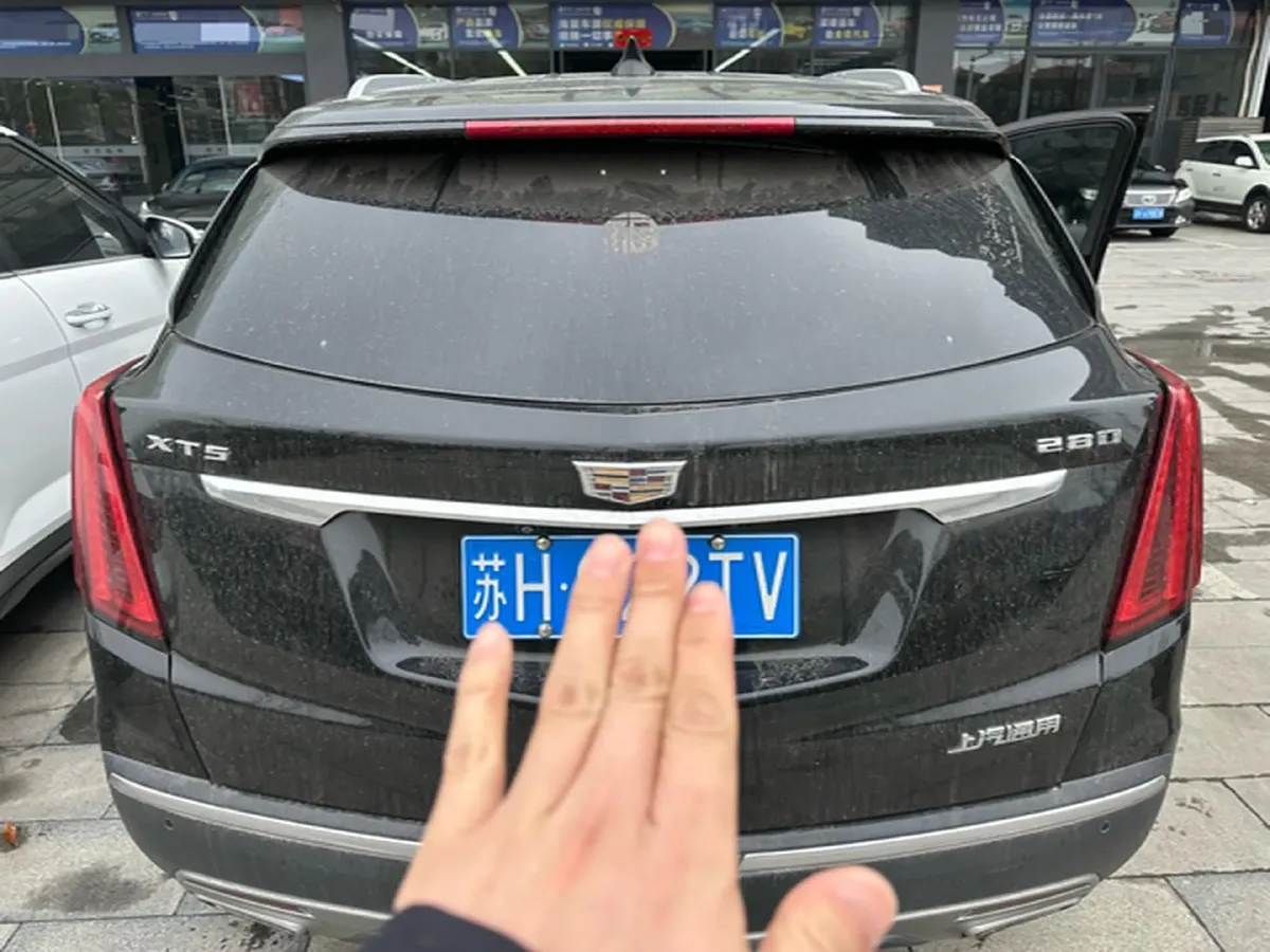 2020 Cadillac XT5 2.0T 241HP L4 9AT,autocango,china used car exporter,china ev exporter,chinese used car exporter,chinese used ev exporter