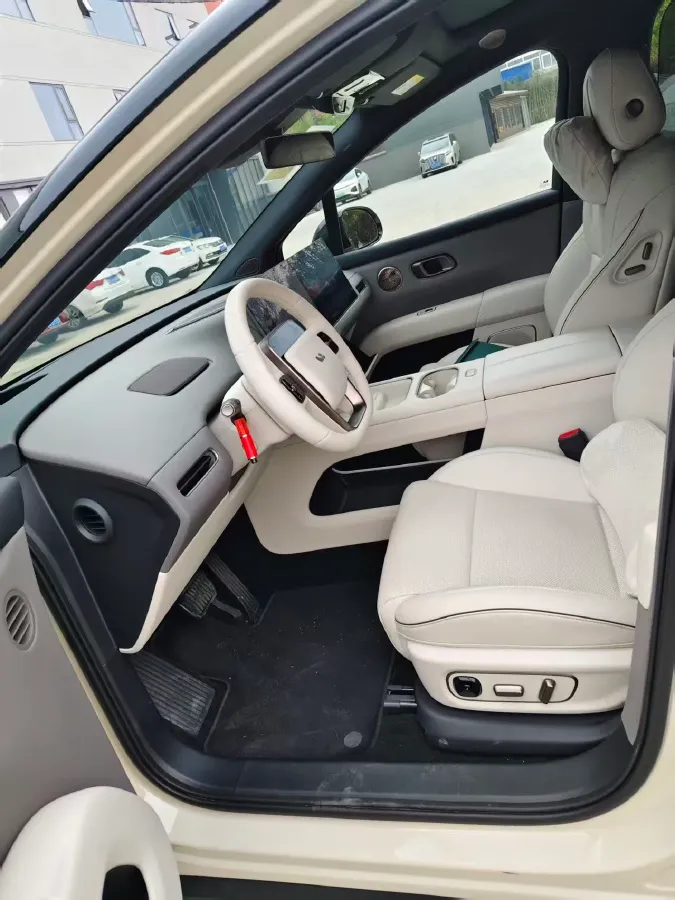 2025 Li i6 BEV,autocango,china used car exporter,china ev exporter,chinese used car exporter,chinese used ev exporter