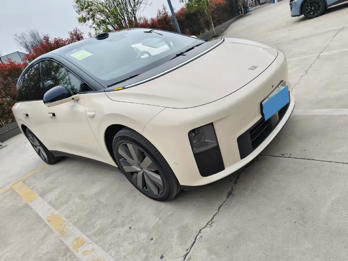 2025 Li i6 BEV,autocango,china used car exporter,china ev exporter,chinese used car exporter,chinese used ev exporter