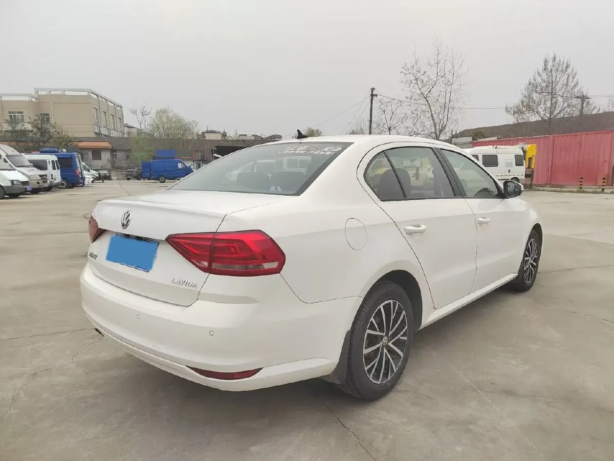 2017 Volkswagen Lavida 1.6L 110HP L4 6AT,autocango,china used car exporter,china ev exporter,chinese used car exporter,chinese used ev exporter