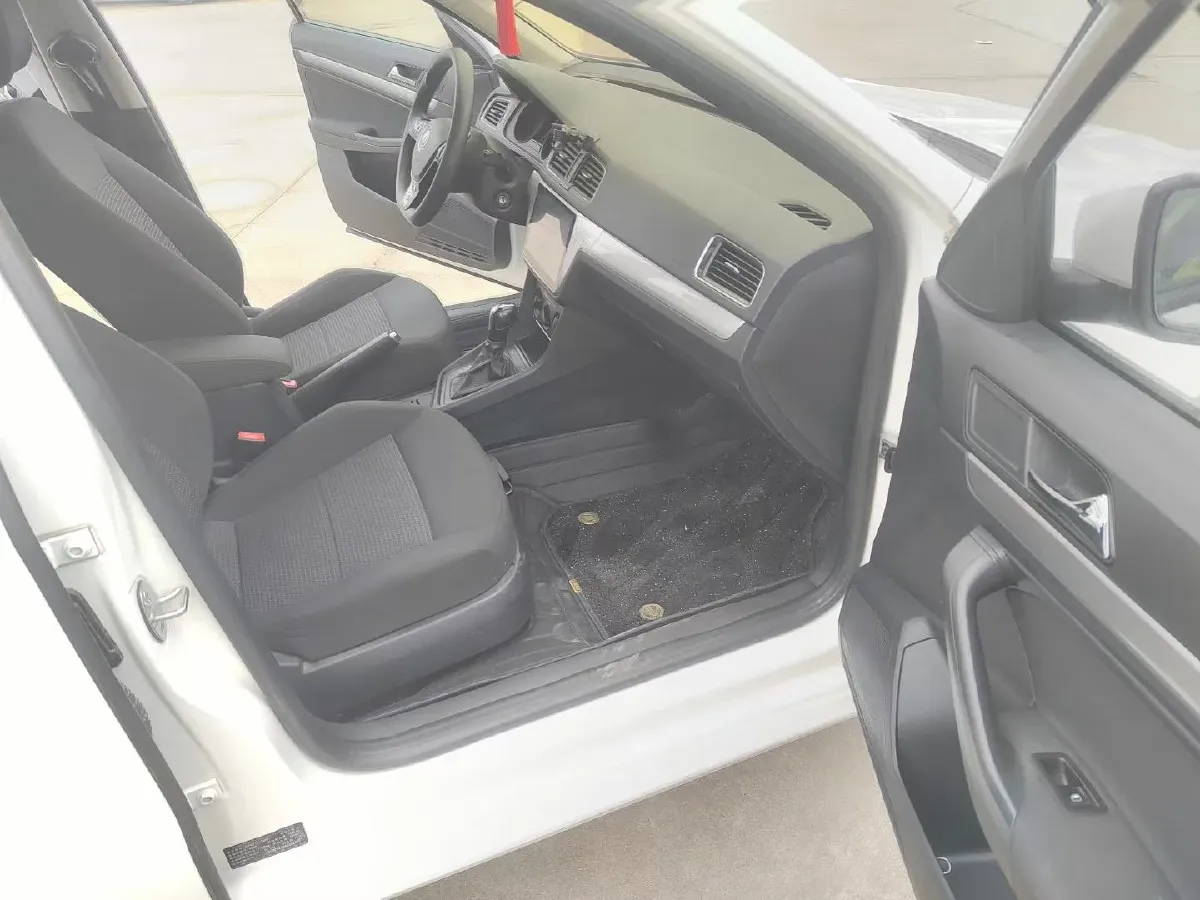 2017 Volkswagen Lavida 1.6L 110HP L4 6AT,autocango,china used car exporter,china ev exporter,chinese used car exporter,chinese used ev exporter