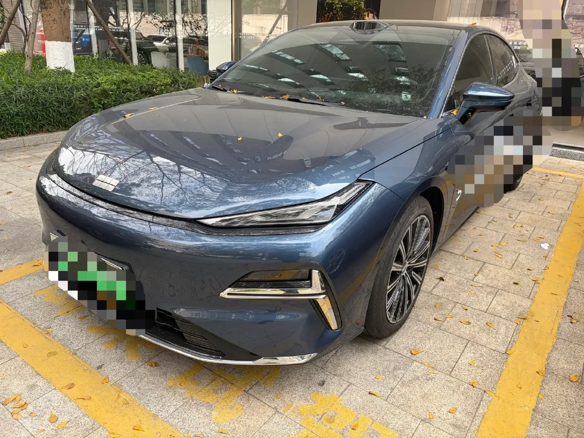 2025 Geely Galaxy Starshine 8 1.5T 163HP L4 3DHT PHEV 27.69KWH,autocango,china used car exporter,china ev exporter,chinese used car exporter,chinese used ev exporter