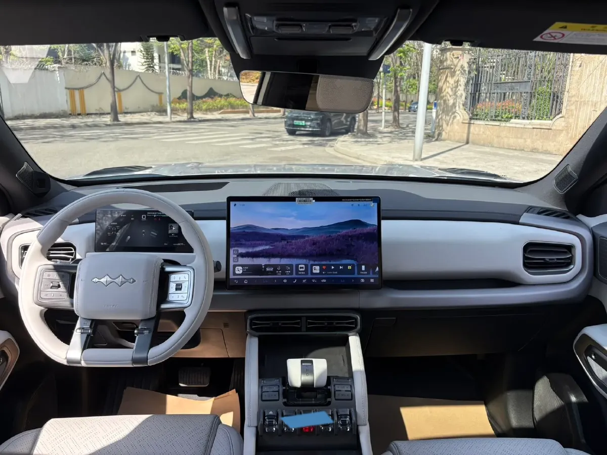 2025 FangChengBao Tai 3 BEV,autocango,china used car exporter,china ev exporter,chinese used car exporter,chinese used ev exporter