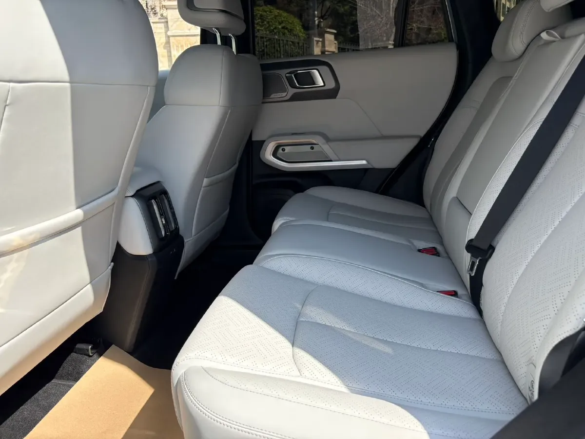 2025 FangChengBao Tai 3 BEV,autocango,china used car exporter,china ev exporter,chinese used car exporter,chinese used ev exporter