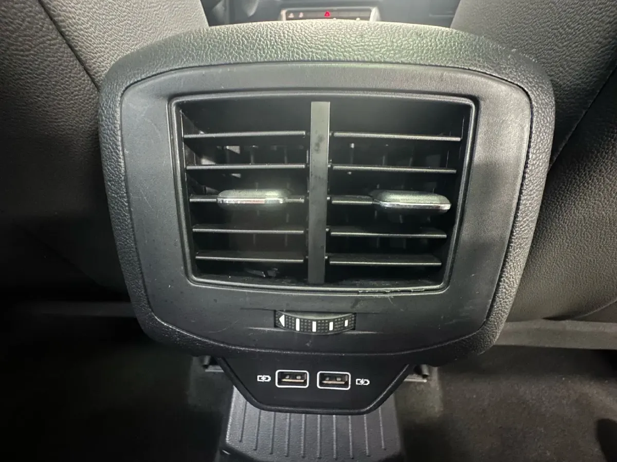 2022 Volkswagen T-Roc 1.4T 150HP L4 7DCT,autocango,china used car exporter,china ev exporter,chinese used car exporter,chinese used ev exporter