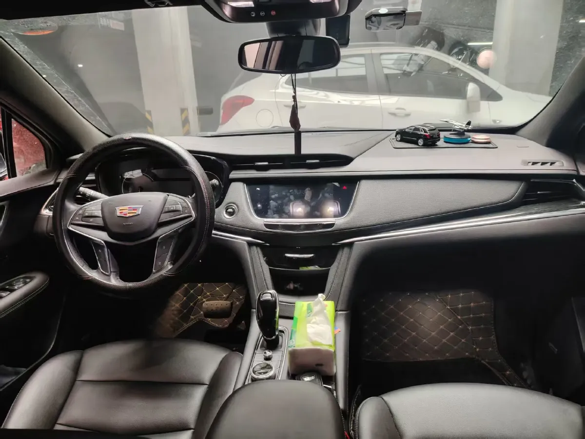 2021 Cadillac XT5 2.0T 237HP L4 9AT,autocango,china used car exporter,china ev exporter,chinese used car exporter,chinese used ev exporter