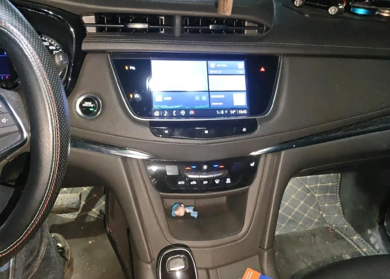 2021 Cadillac XT5 2.0T 237HP L4 9AT,autocango,china used car exporter,china ev exporter,chinese used car exporter,chinese used ev exporter