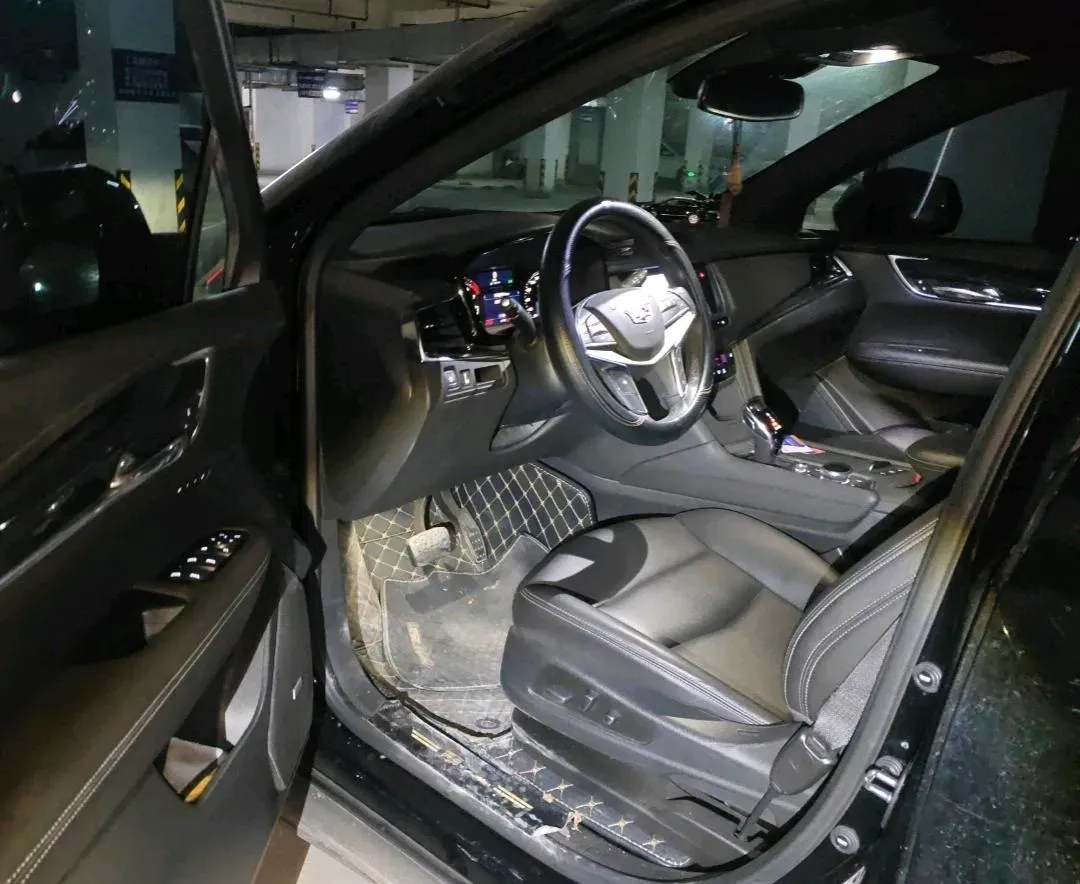 2021 Cadillac XT5 2.0T 237HP L4 9AT,autocango,china used car exporter,china ev exporter,chinese used car exporter,chinese used ev exporter