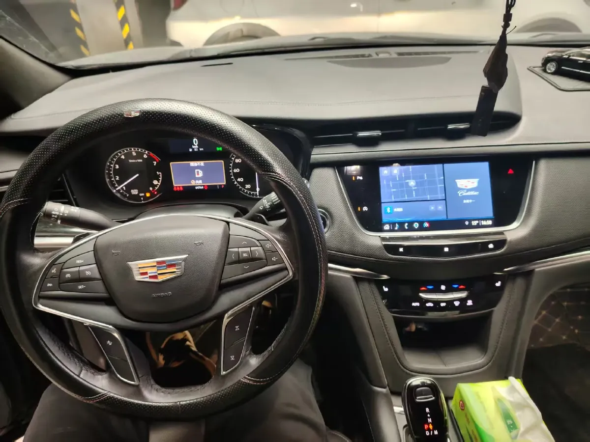 2021 Cadillac XT5 2.0T 237HP L4 9AT,autocango,china used car exporter,china ev exporter,chinese used car exporter,chinese used ev exporter