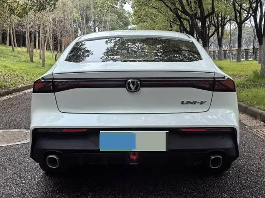 2023 ChangAn UNI-V iDD 1.5T 170HP L4 6TCT PHEV 18.4KWH,autocango,china used car exporter,china ev exporter,chinese used car exporter,chinese used ev exporter