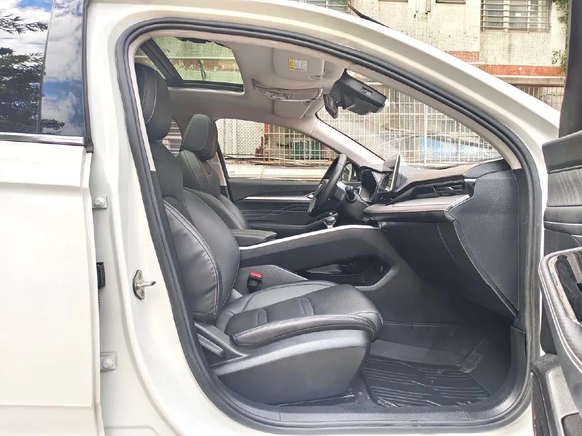 2023 Geely Preface 2.0T 190HP L4 7DCT,autocango,china used car exporter,china ev exporter,chinese used car exporter,chinese used ev exporter