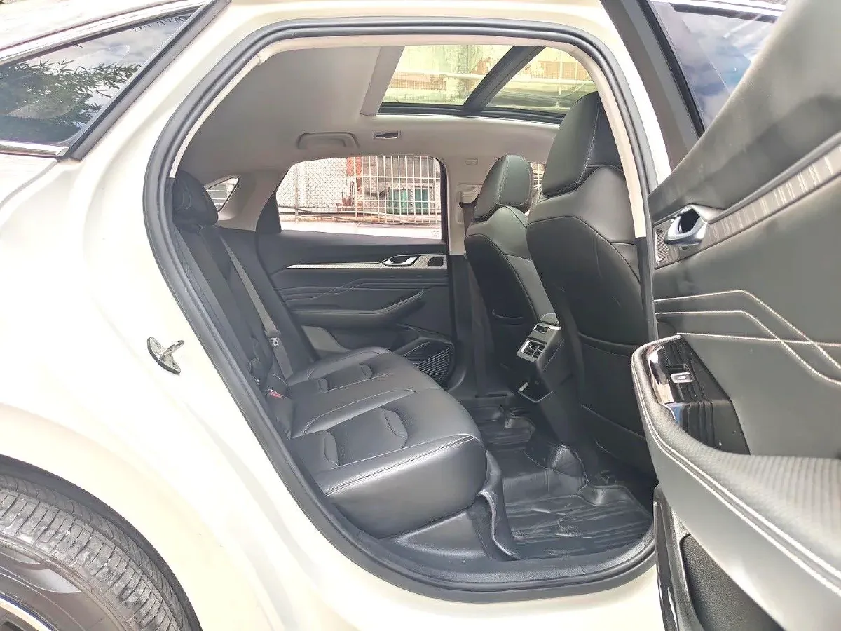 2023 Geely Preface 2.0T 190HP L4 7DCT,autocango,china used car exporter,china ev exporter,chinese used car exporter,chinese used ev exporter