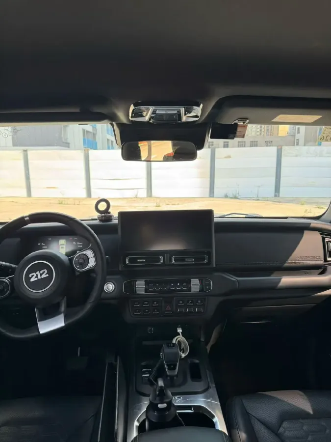 2024 212 212 T01 2.0T 252HP L4 8AT,autocango,china used car exporter,china ev exporter,chinese used car exporter,chinese used ev exporter