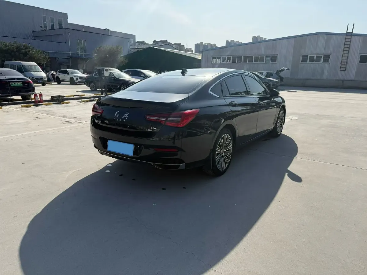 2020 HongQi H5 1.5T 169HP L4 7DCT,autocango,china used car exporter,china ev exporter,chinese used car exporter,chinese used ev exporter