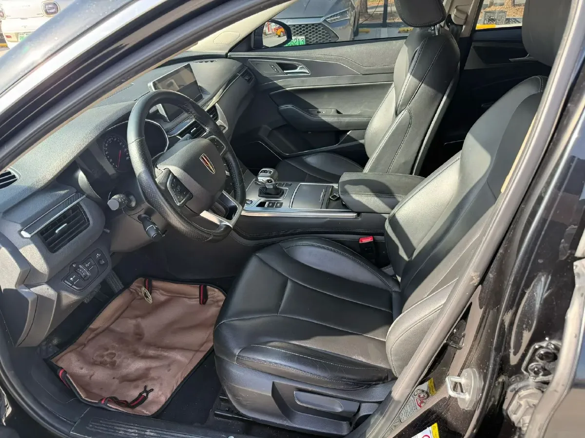 2020 HongQi H5 1.5T 169HP L4 7DCT,autocango,china used car exporter,china ev exporter,chinese used car exporter,chinese used ev exporter