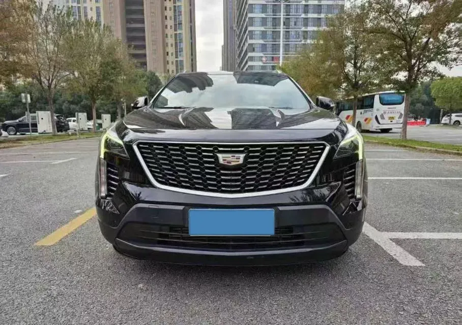 2022 Cadillac XT4 2.0T 237HP L4 9AT,autocango,china used car exporter,china ev exporter,chinese used car exporter,chinese used ev exporter