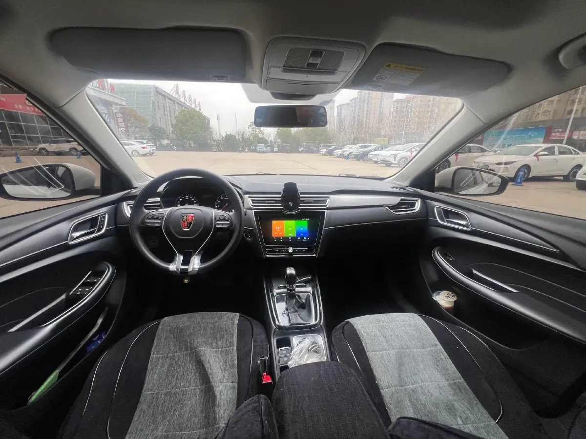 2020 Roewe i5 1.5L 120HP L4 CVT,autocango,china used car exporter,china ev exporter,chinese used car exporter,chinese used ev exporter