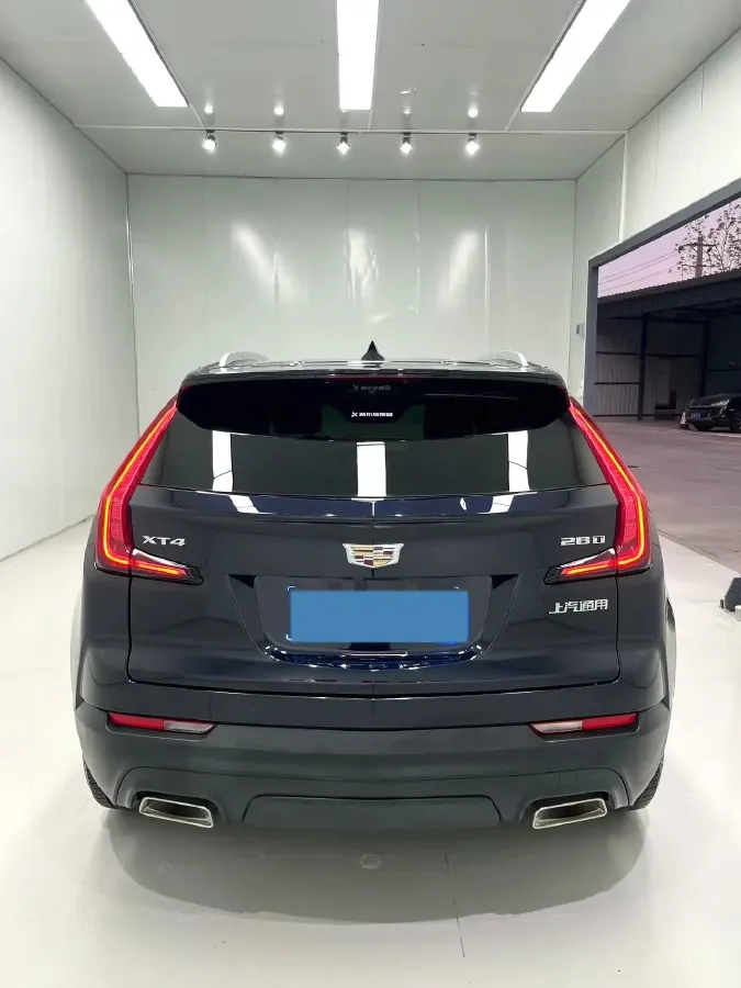 2020 Cadillac XT4 2.0T 237HP L4 9AT,autocango,china used car exporter,china ev exporter,chinese used car exporter,chinese used ev exporter