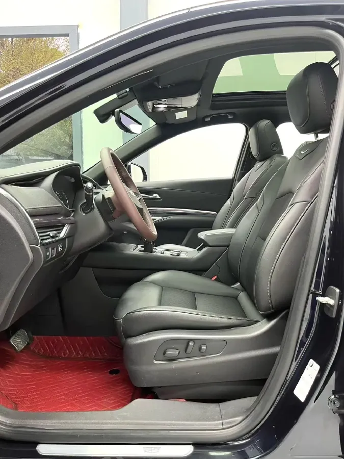 2020 Cadillac XT4 2.0T 237HP L4 9AT,autocango,china used car exporter,china ev exporter,chinese used car exporter,chinese used ev exporter